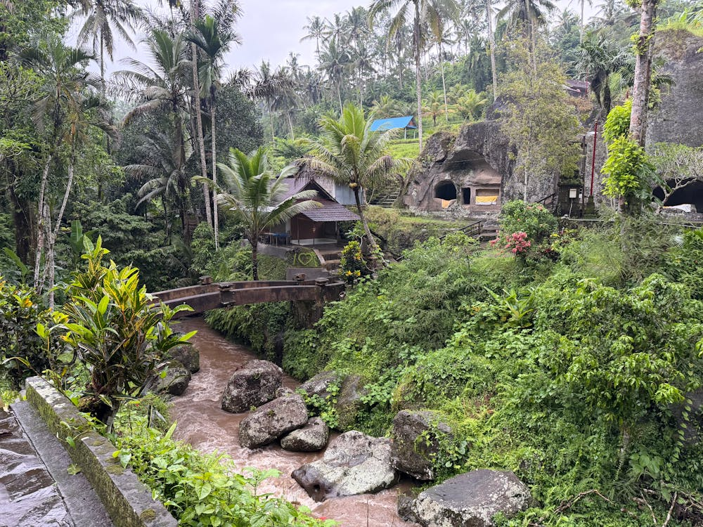 Bali temples showcasing traditional Balinese architecture, spiritual heritage, and scenic settings that reflect the island’s rich cultural and religious traditions.