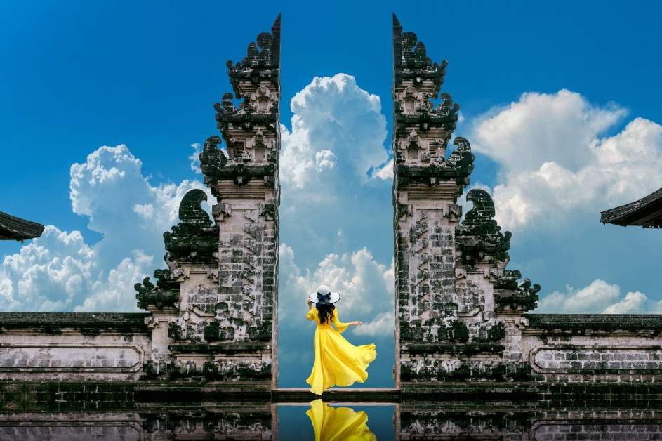 Bali travel guide to the best beaches, cultural attractions, and island landscapes