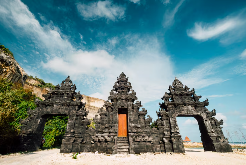 Bali travel guide to the best beaches, cultural attractions, and island landscapes