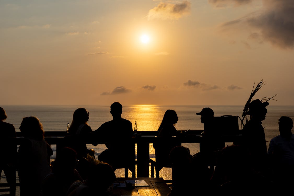 Best bars in Bali offering handcrafted cocktails, stylish interiors, live entertainment, and stunning views of the island’s beaches, cliffs, and tropical landscapes.