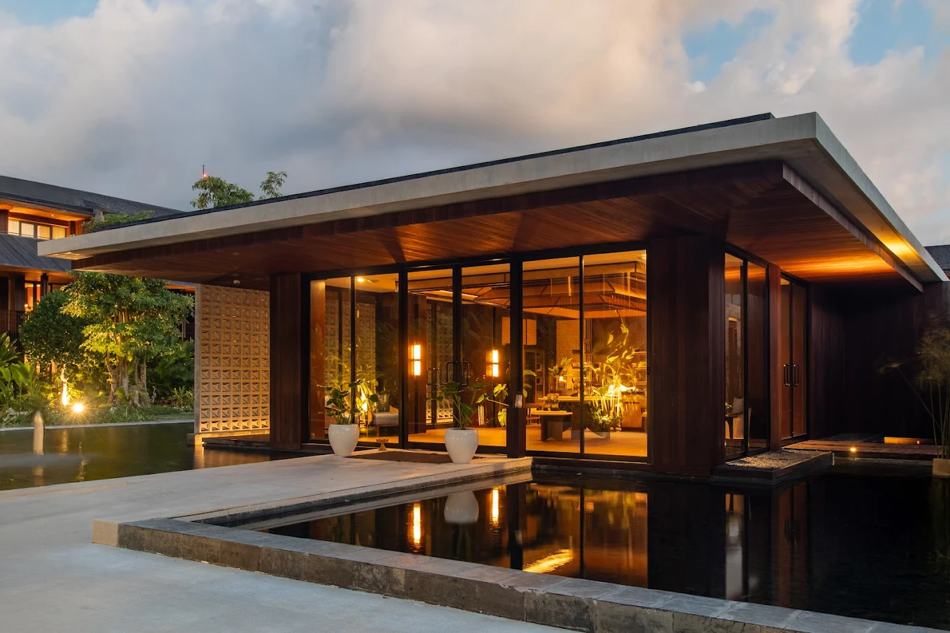 Guests enjoying rejuvenating experiences at the best spas in Bali, featuring holistic therapies, relaxation rituals, and premium spa facilities designed for ultimate well-being.