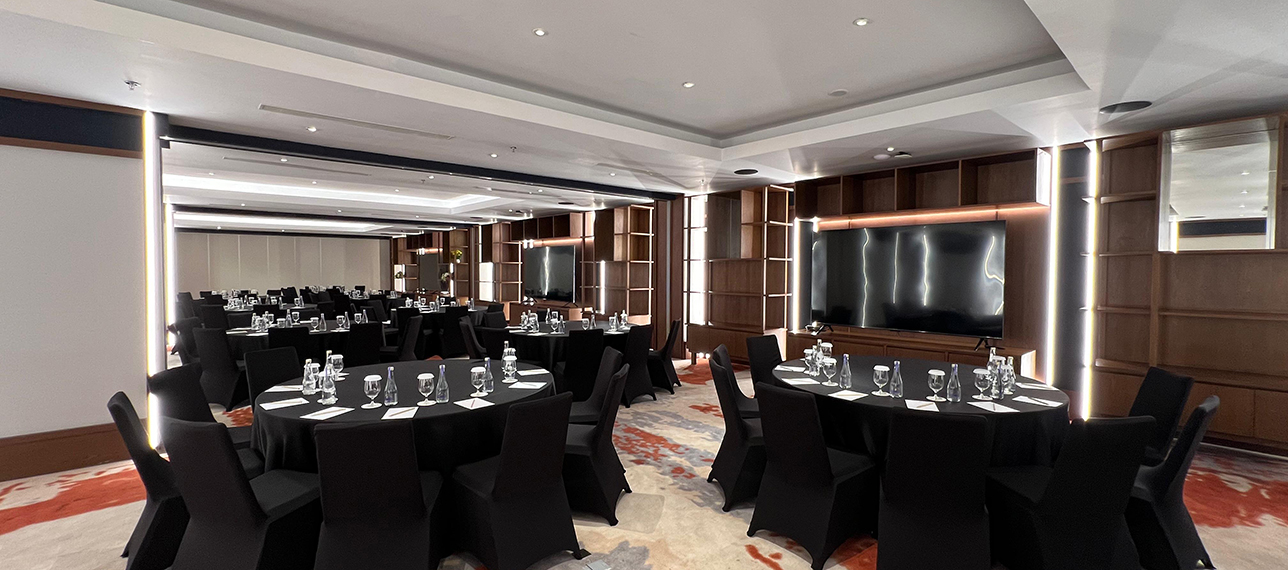 Convention venues in Bali featuring spacious event halls, modern conference facilities, and professional services for international conventions, exhibitions, and corporate gatherings.