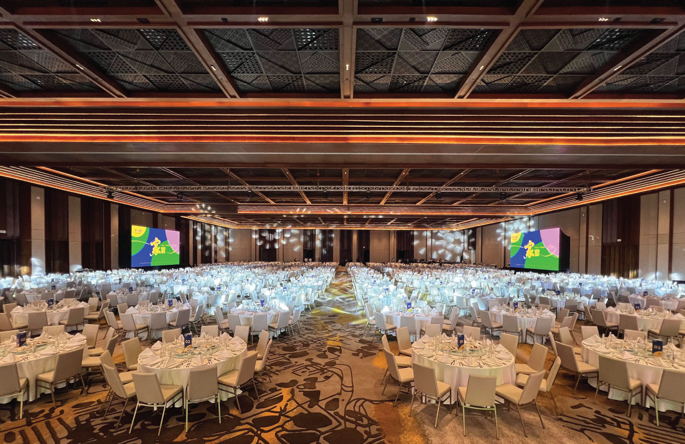 Delegates attending a large-scale event at convention venues in Bali, showcasing advanced meeting infrastructure, flexible event spaces, and world-class hospitality.