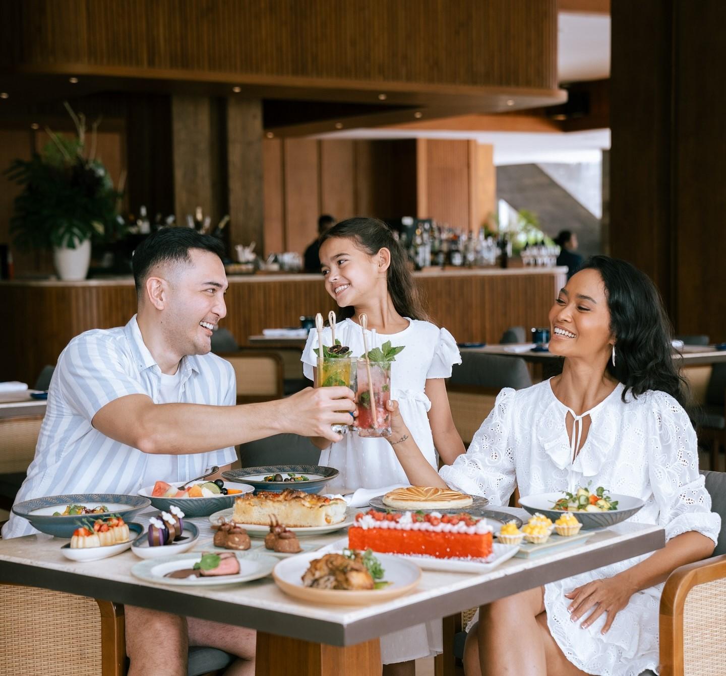 Family-friendly hotels offering spacious accommodations, kid-friendly facilities, swimming pools, and activities designed for memorable family vacations.