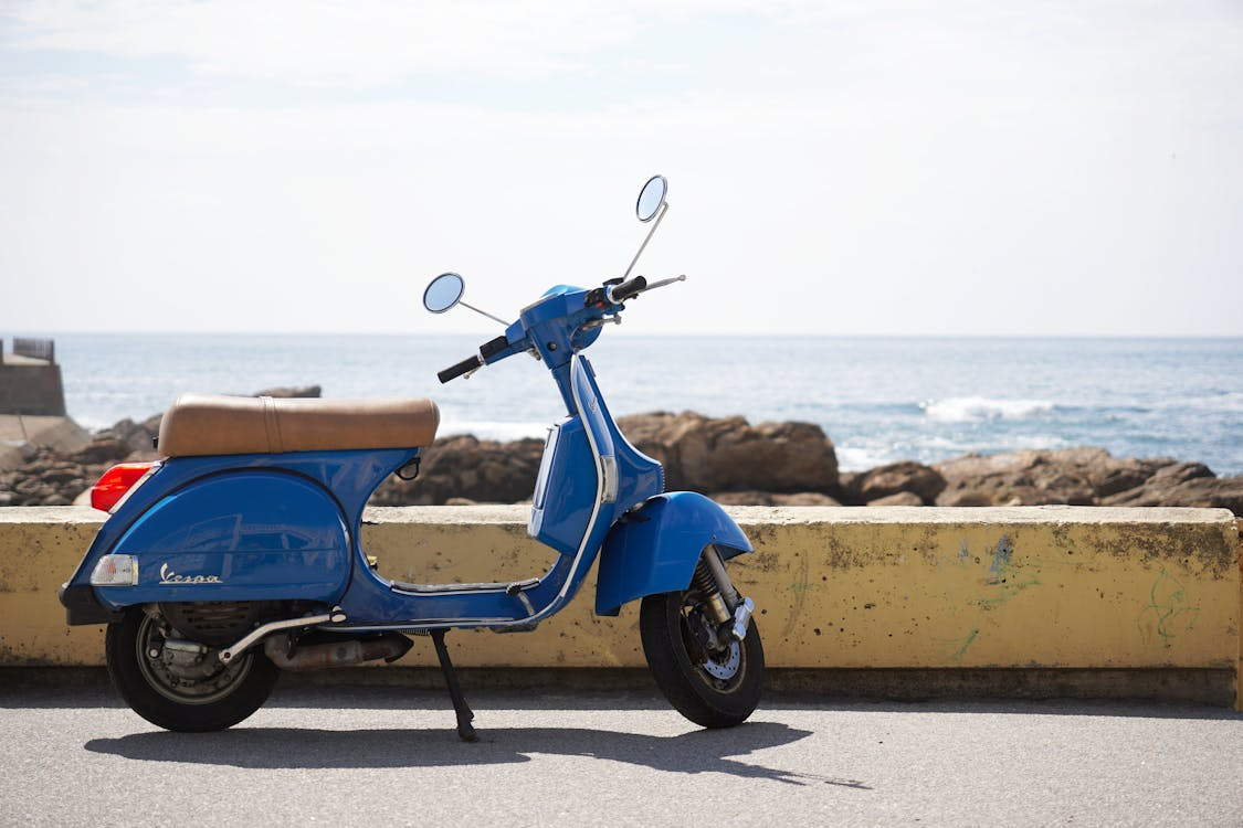 Travelers learning about getting around Bali while visiting beaches, cultural attractions, and local villages using convenient and flexible transport solutions.