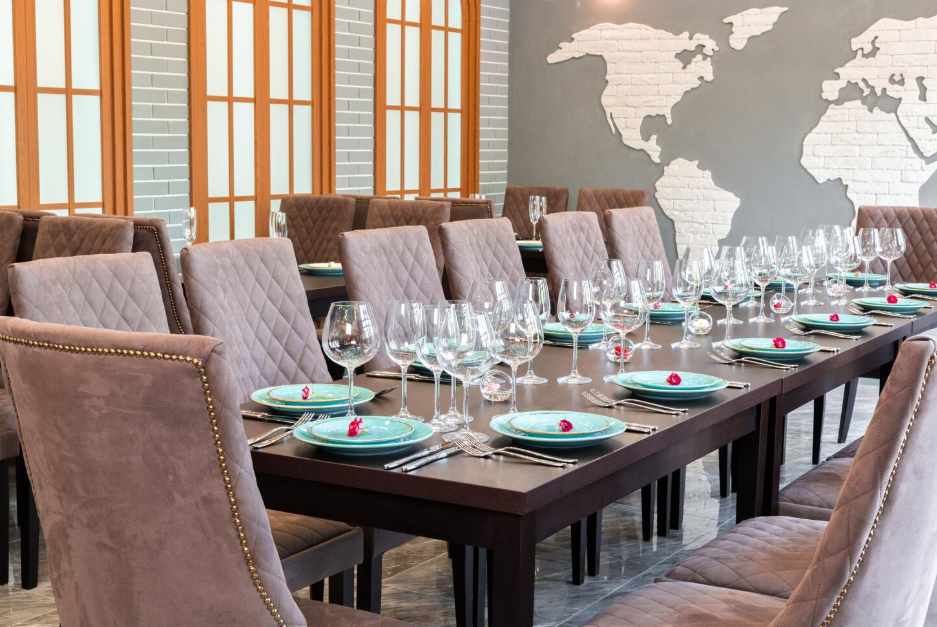 Large-scale MICE in Bali conference with delegates attending a business seminar at a luxury resort, showcasing Bali’s premier event and convention infrastructure.