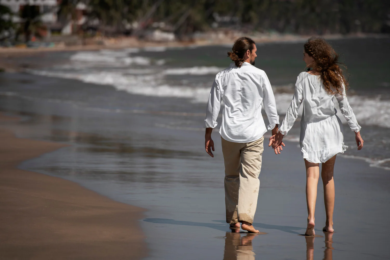 Travelers preparing what to pack for Bali with beachwear, sun protection, reusable water bottles, and versatile outfits suitable for sightseeing, dining, and cultural visits.