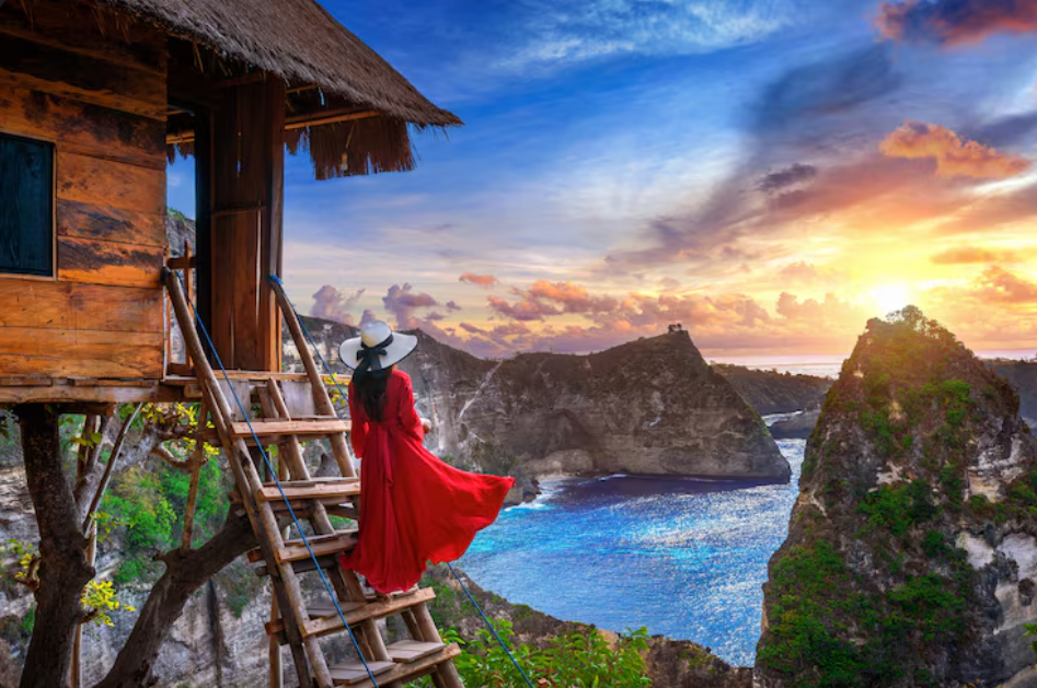 Where to go in Bali featuring iconic temples, tropical beaches, lush rice terraces, and breathtaking island landscapes.