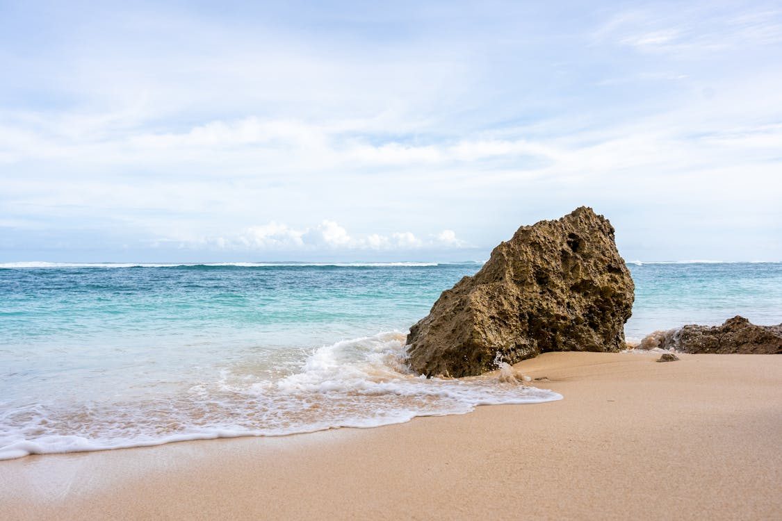 9. 宾金海滩（Bingin Beach）