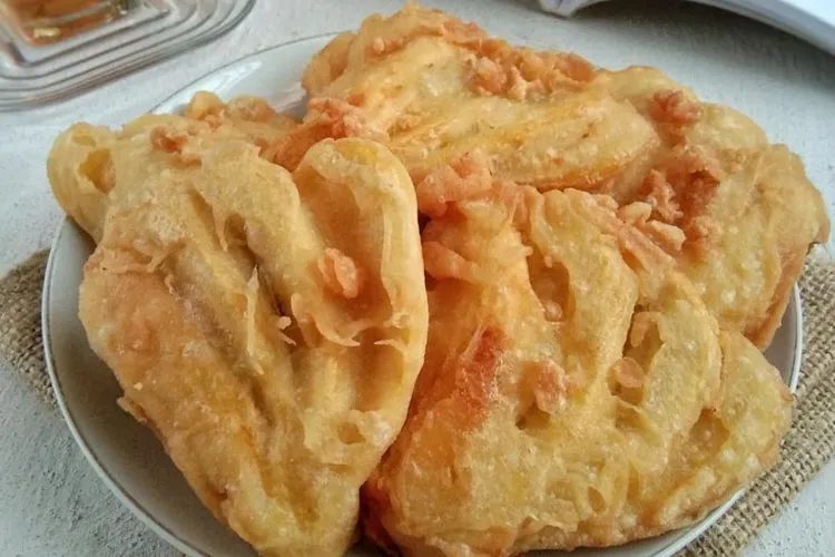 사누르 신두 야시장 – 피상 고렝 (튀긴 바나나)