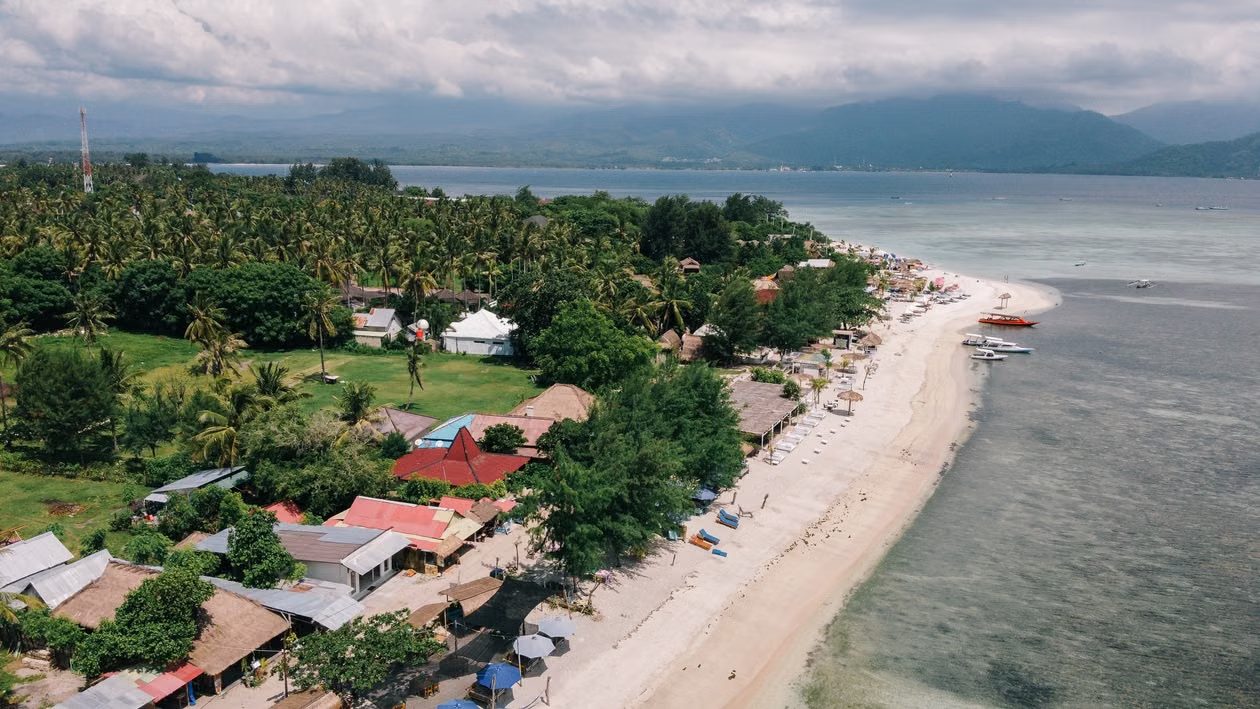 sanur bike tour – A Flat, Traffic-Free Coastal Path